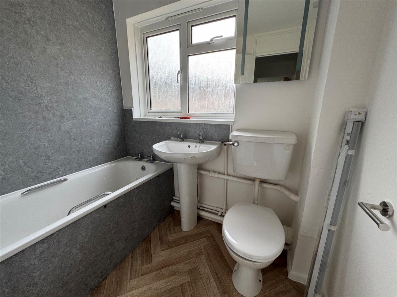Flat Broadwey Close in Weymouth