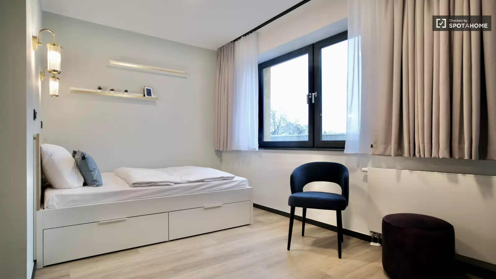 Wohnung Pestalozzistraße in Berlin