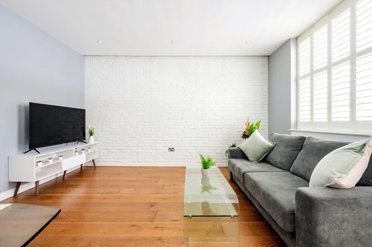 Flat Drury Lane in Greater London