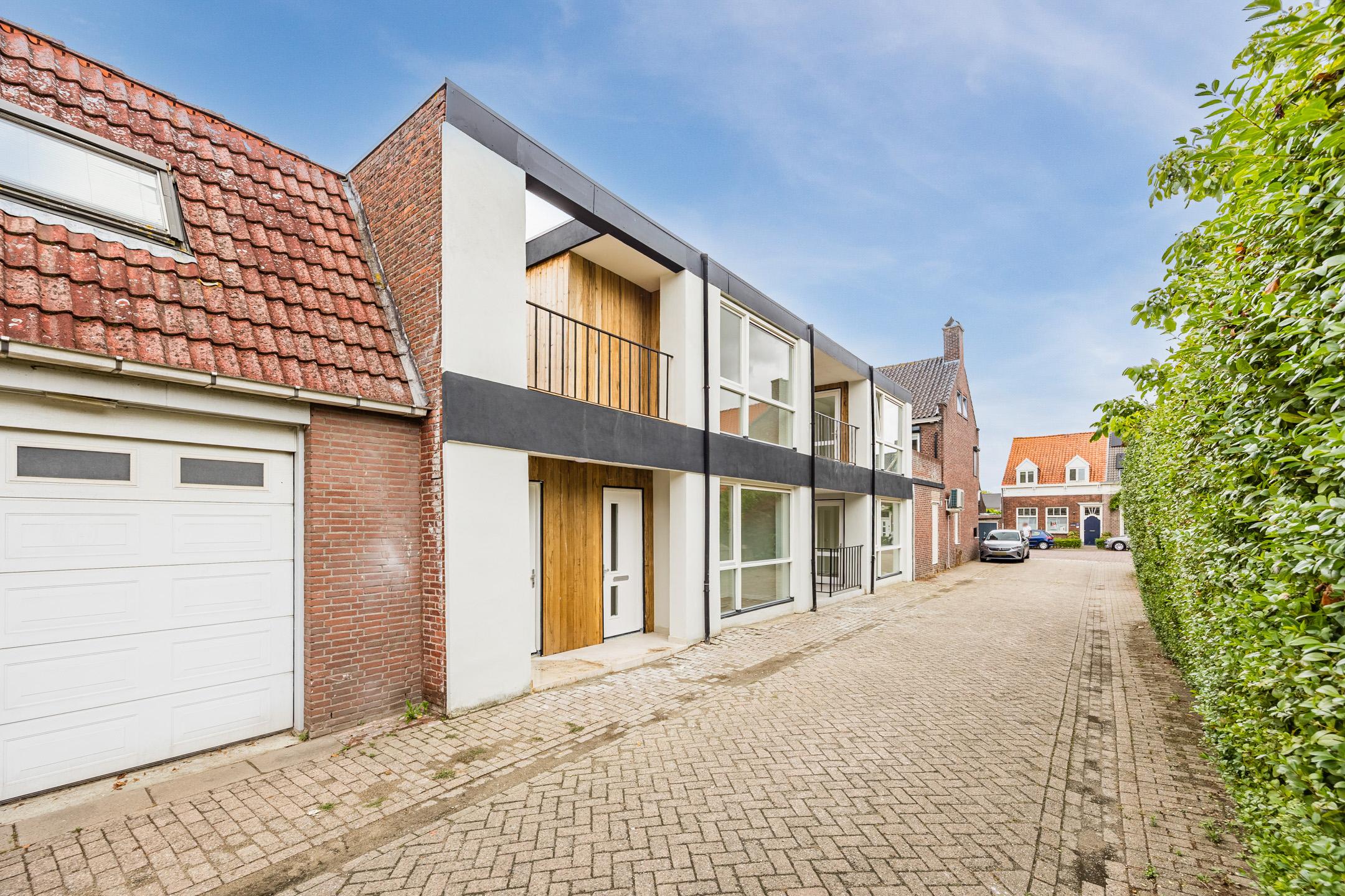 Appartement te koop: Markt 7D, Standdaarbuiten