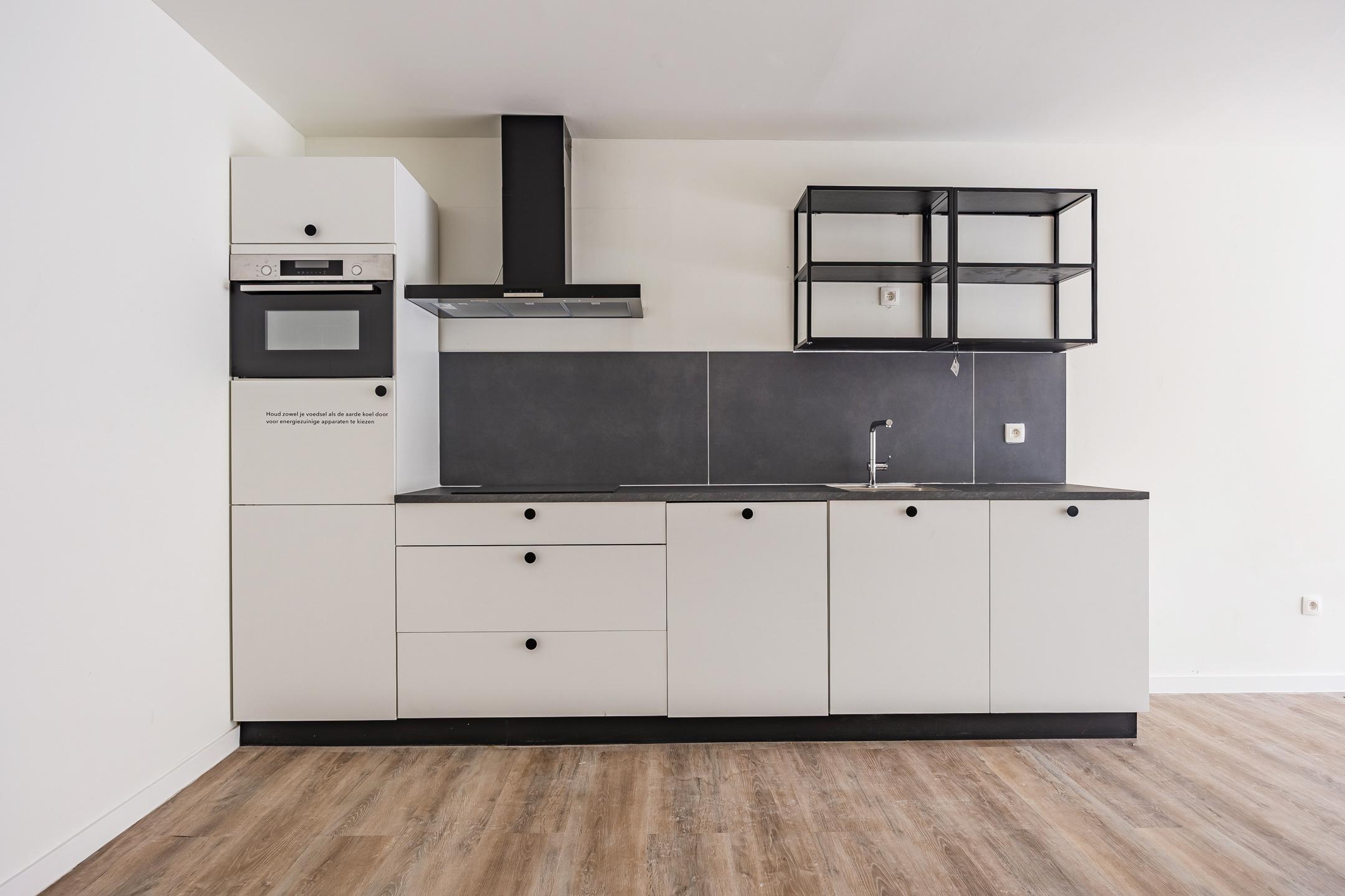 Appartement te koop: Markt 7D, Standdaarbuiten