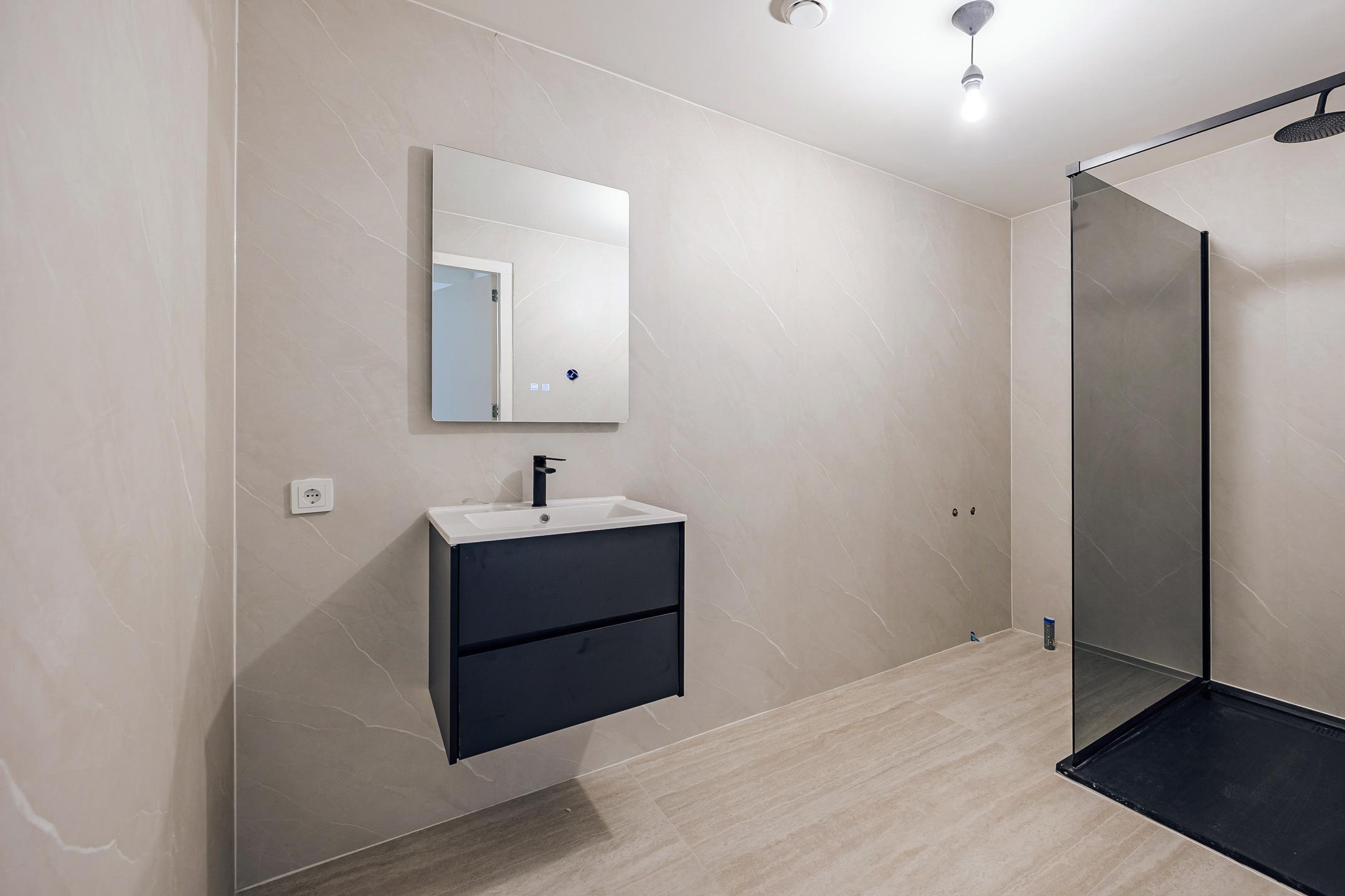 Appartement te koop: Markt 7D, Standdaarbuiten