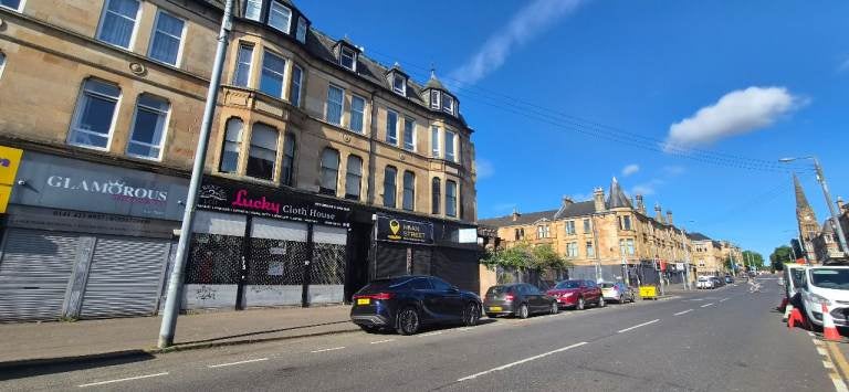 Flat Albert Drive in Glasgow