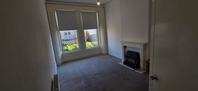 Flat Albert Drive in Glasgow