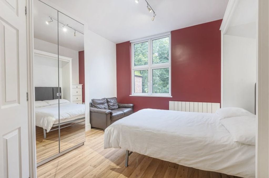 Room Stanmore Road in Birmingham