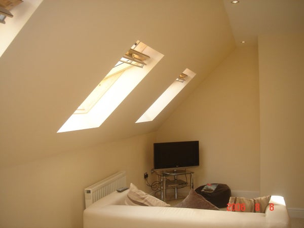 Flat Washington Road in London Borough of Sutton
