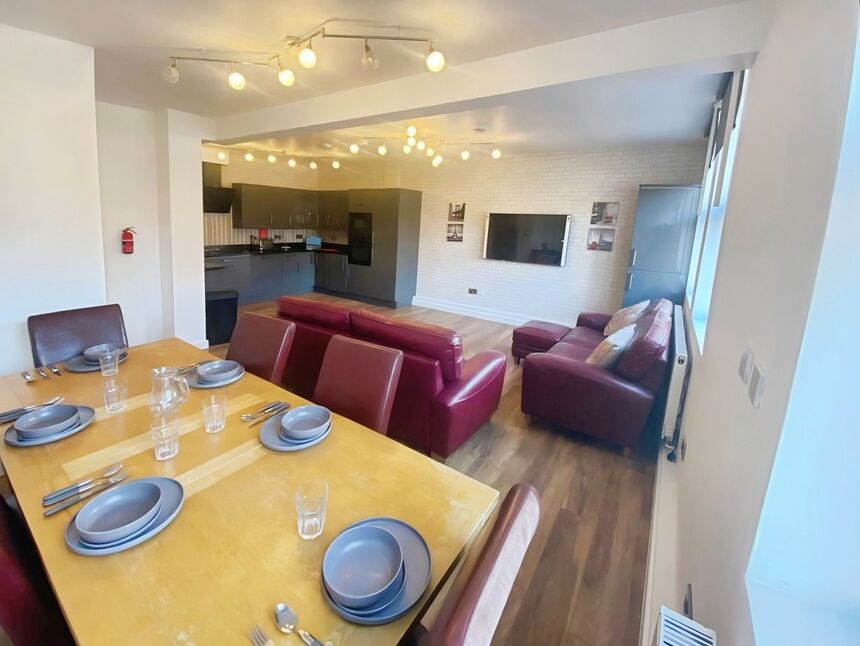 Flat Sittingbourne Road in Maidstone