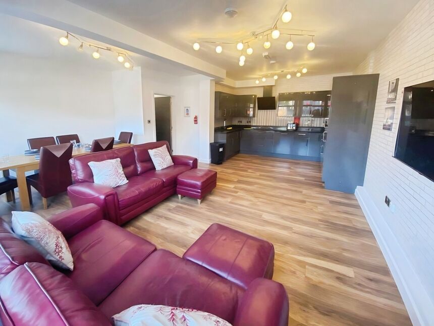 Flat Sittingbourne Road in Maidstone