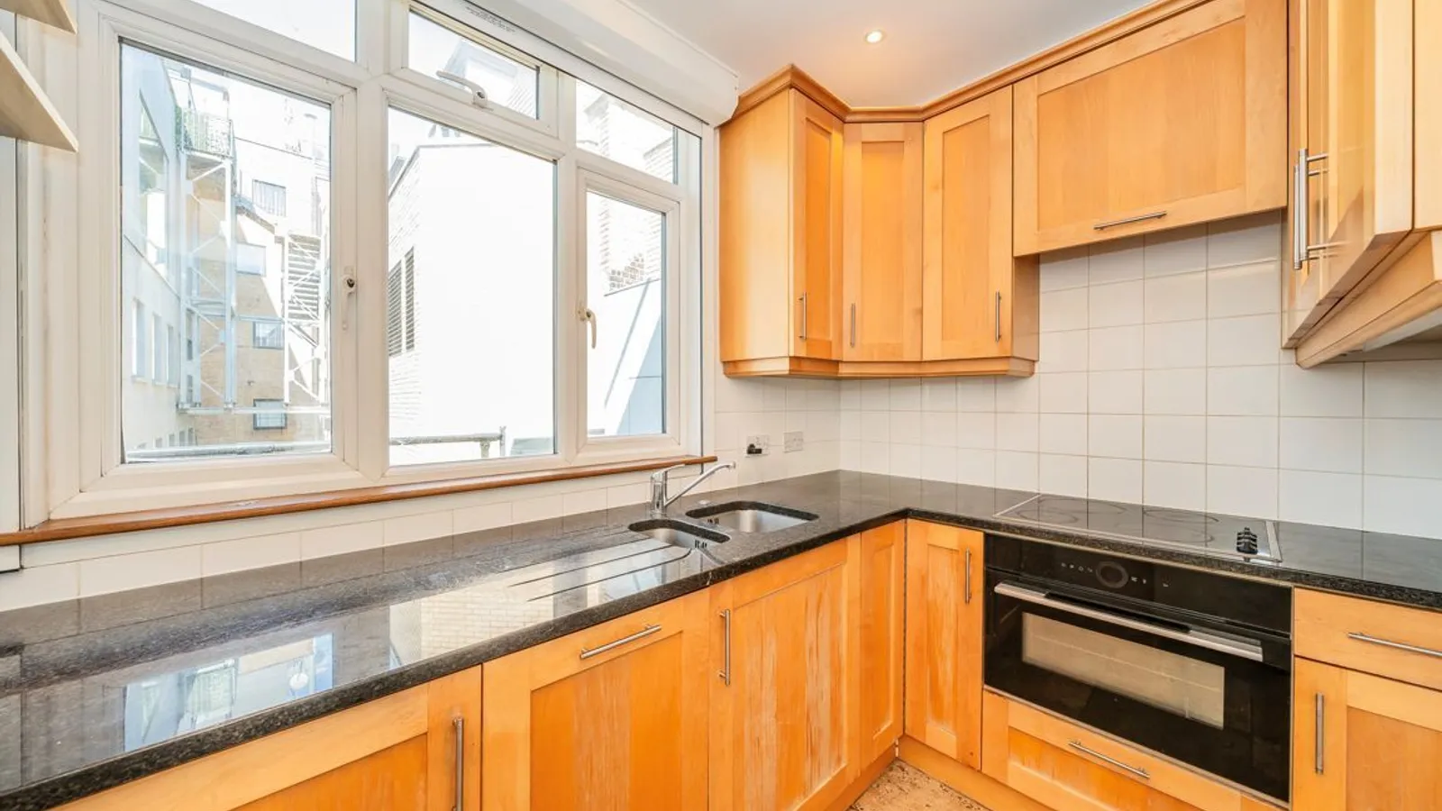 Flat Bennet Street in City of Westminster