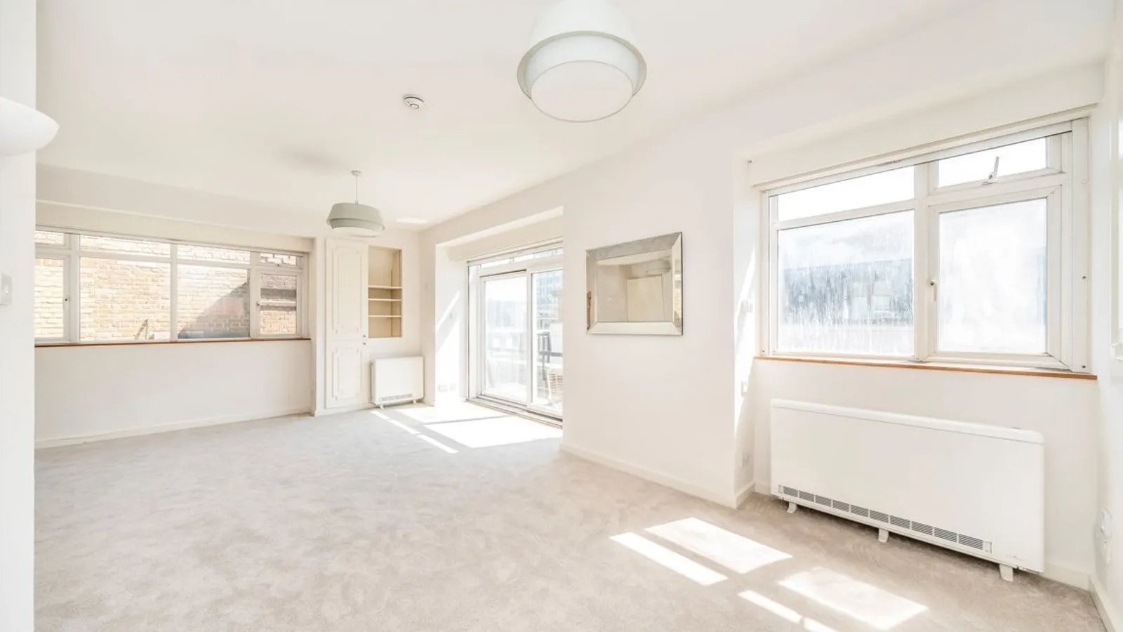 Flat Bennet Street in City of Westminster