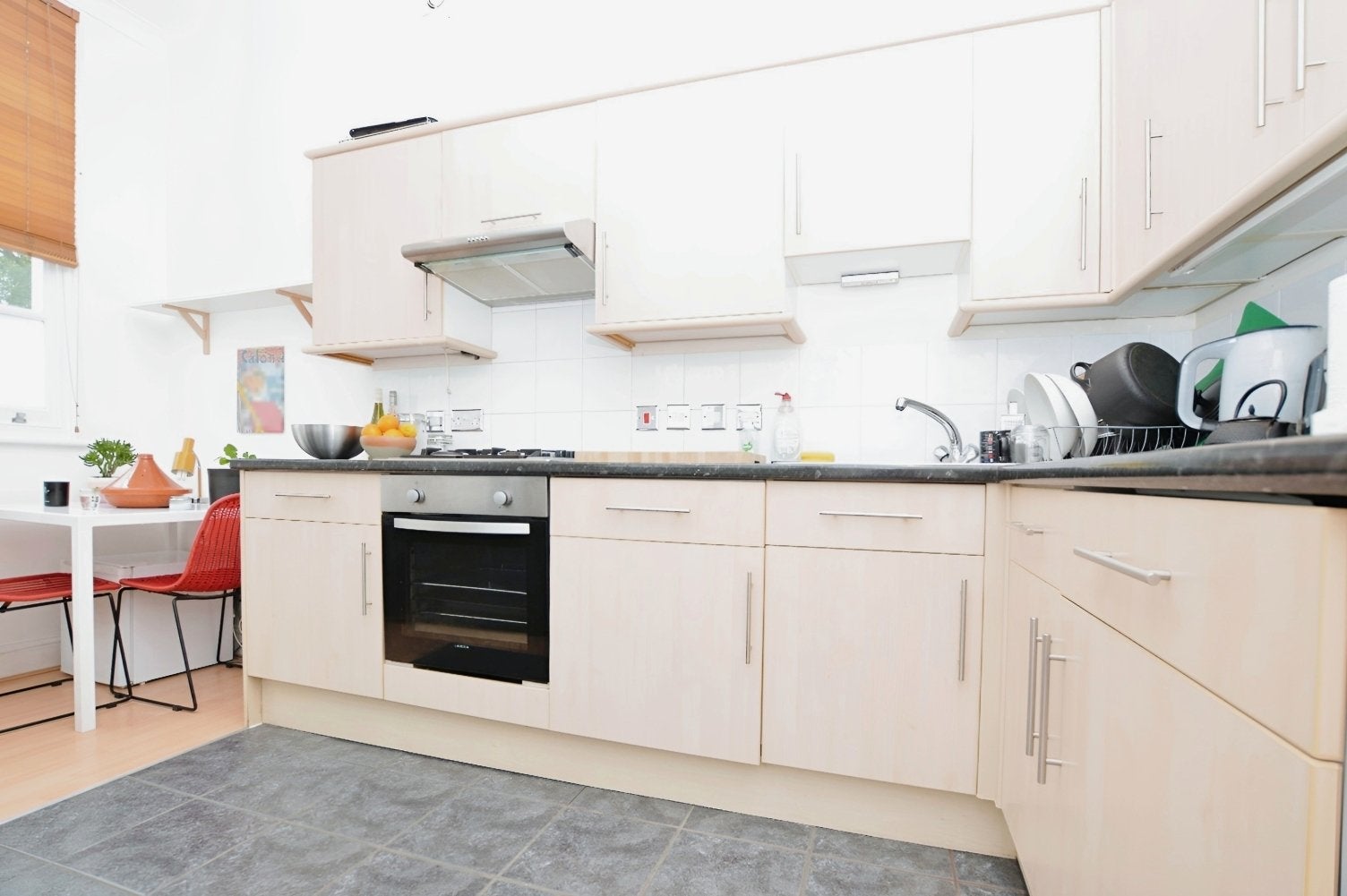 Flat Holly Grove in Greater London