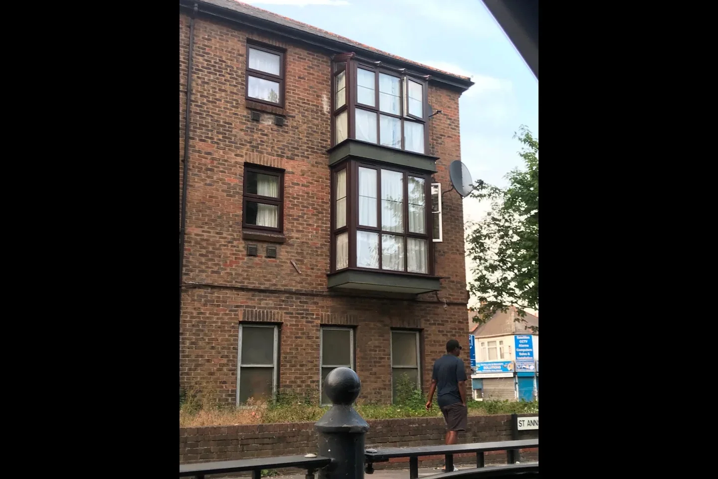 Flat St Ann's Road in Greater London