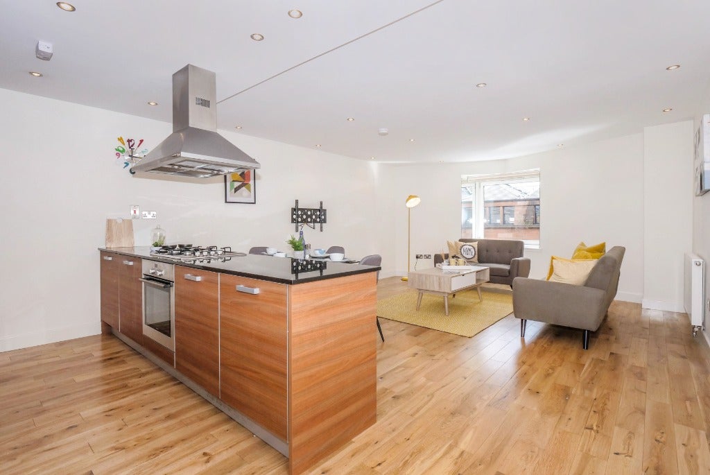 Flat Ingram Street in Glasgow