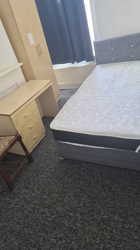 Room Wylam Street in Middlesbrough