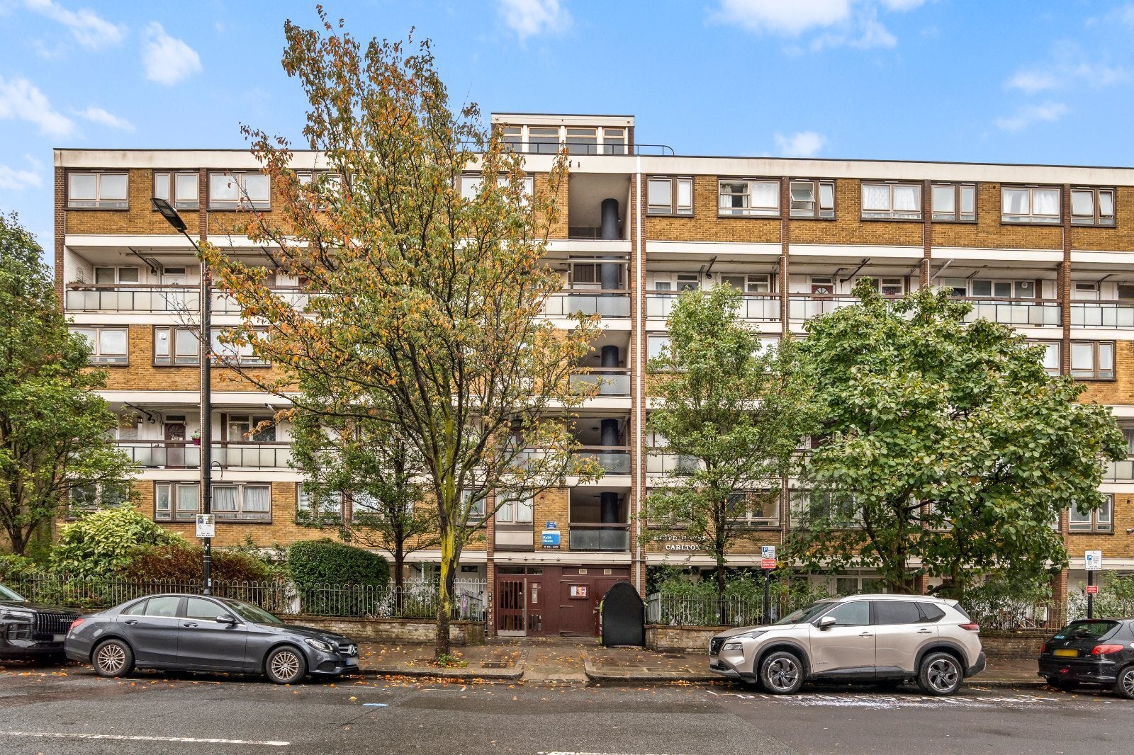 Flat Carlton Vale in City of Westminster