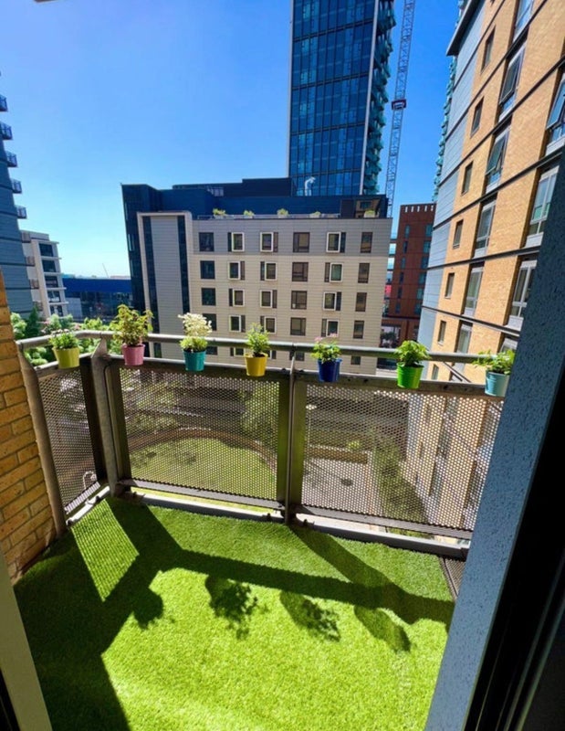 Room Victoria Road in Greater London
