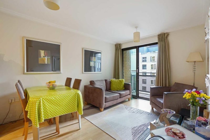 Room Victoria Road in Greater London