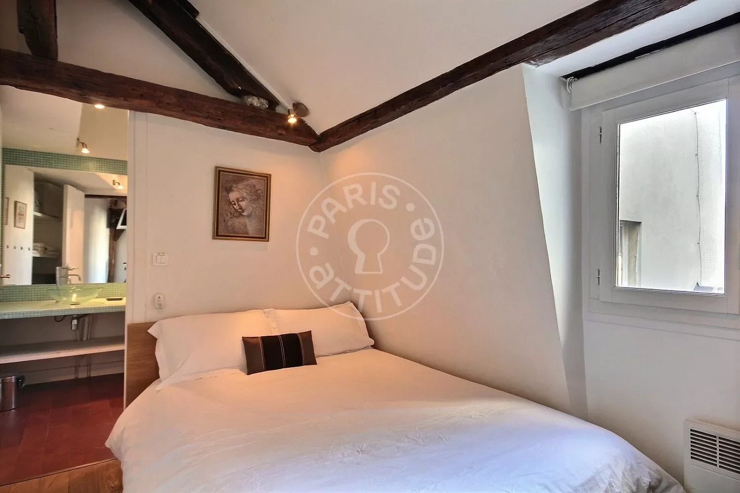 Appartement Place Edmond Michelet à Paris