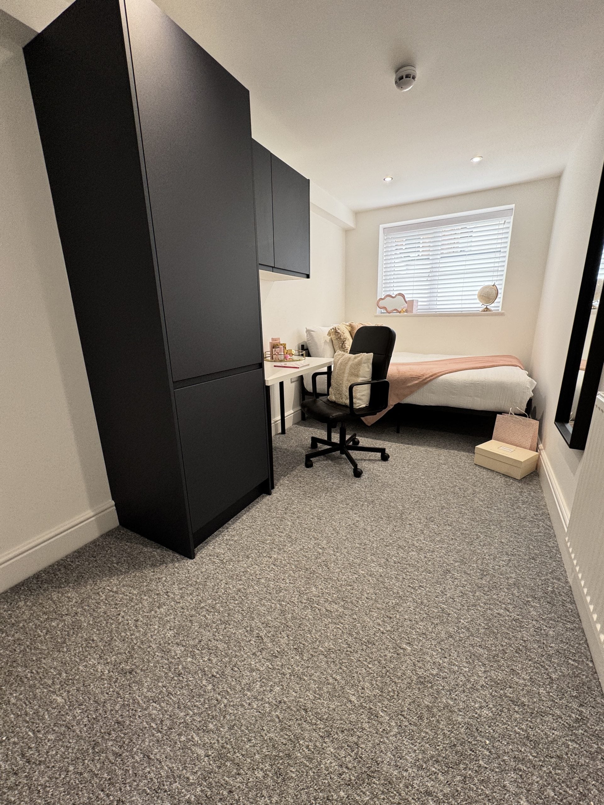 Flat Crasswell Street in Portsmouth