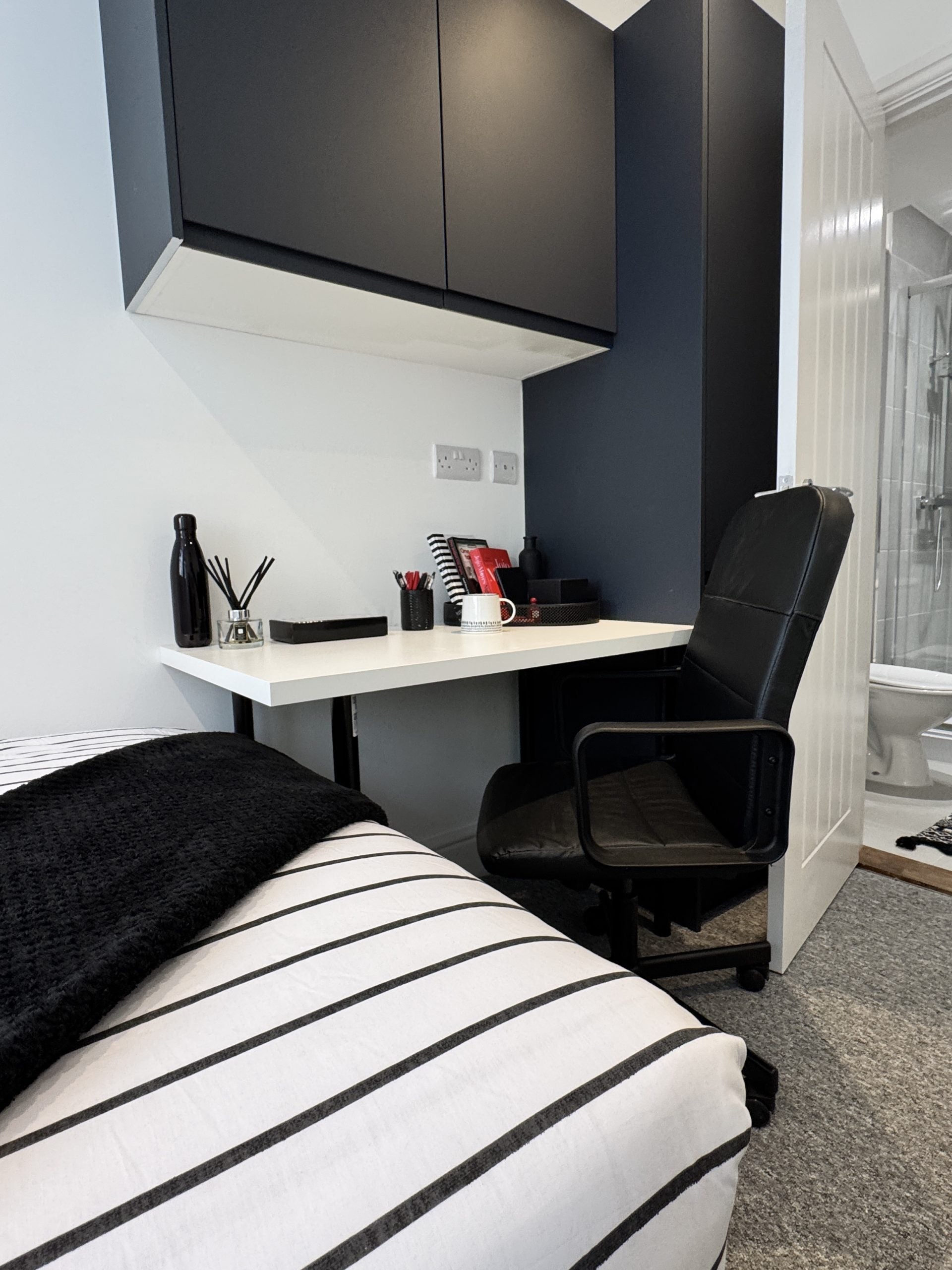 Flat Crasswell Street in Portsmouth