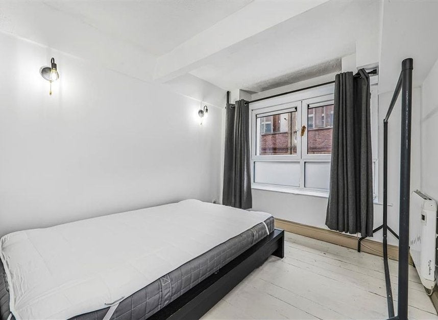 Flat Bethnal Green Road in Greater London