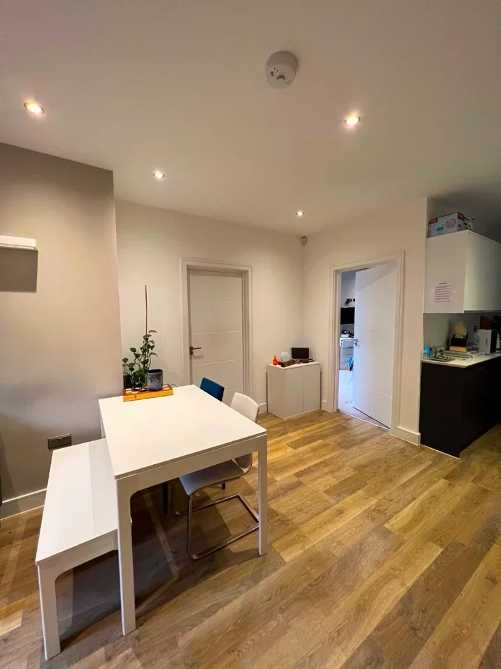 Flat Aldeburgh Street in Greater London