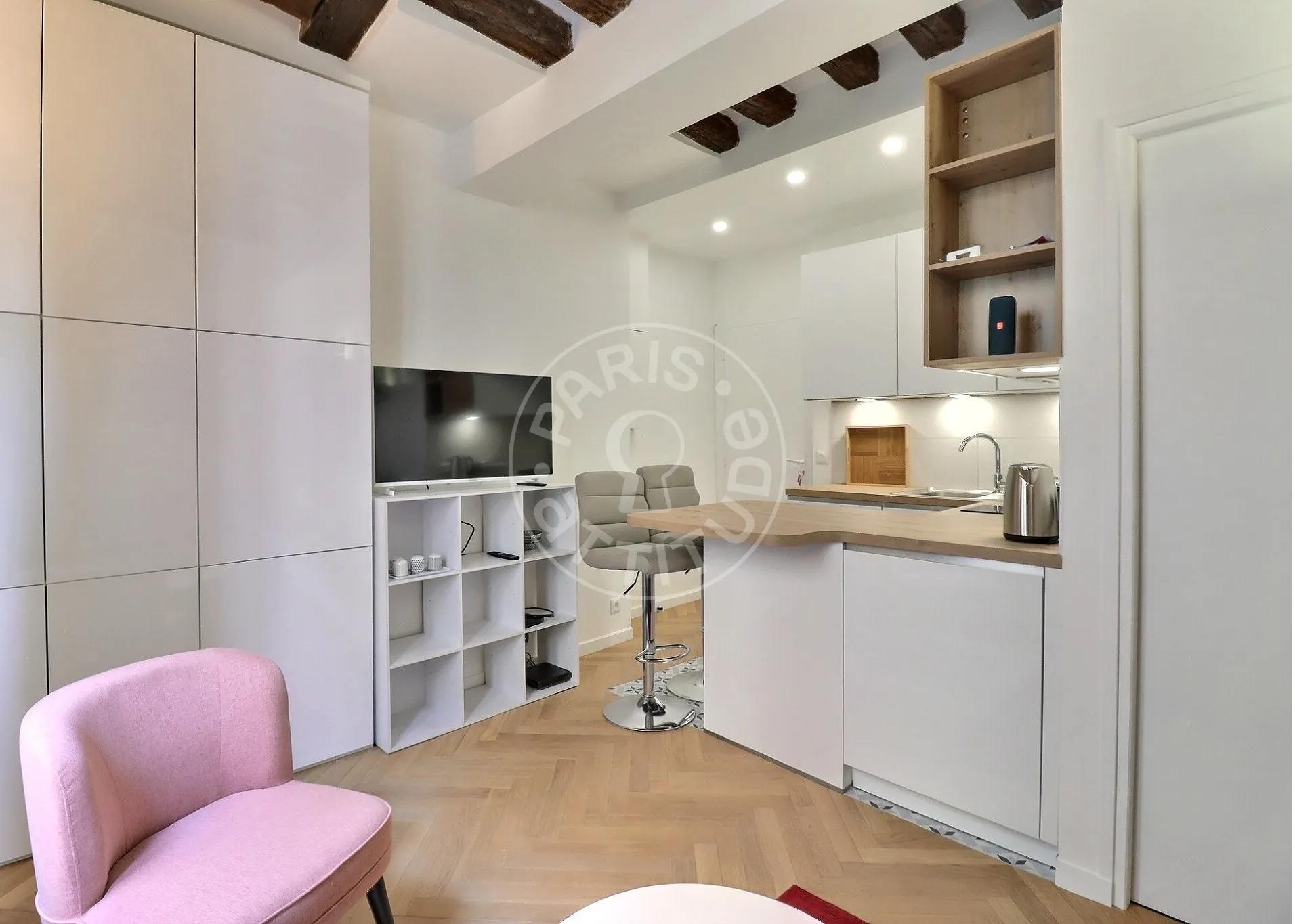 Appartement Rue du Pont aux Choux à Paris