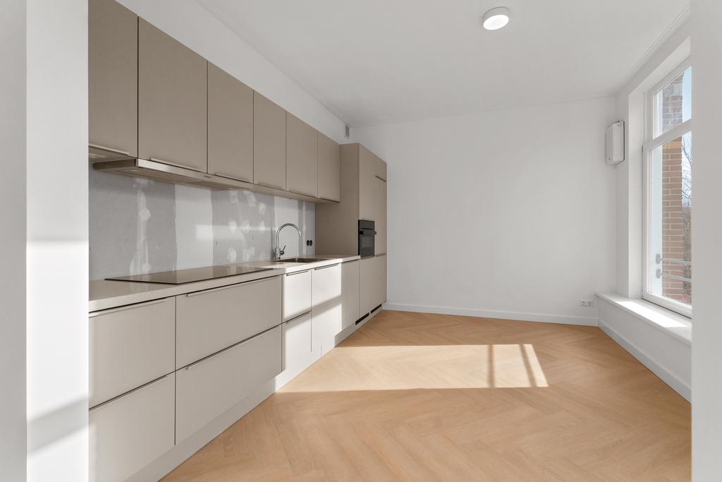 Woning te huur: Overtoom, Amsterdam