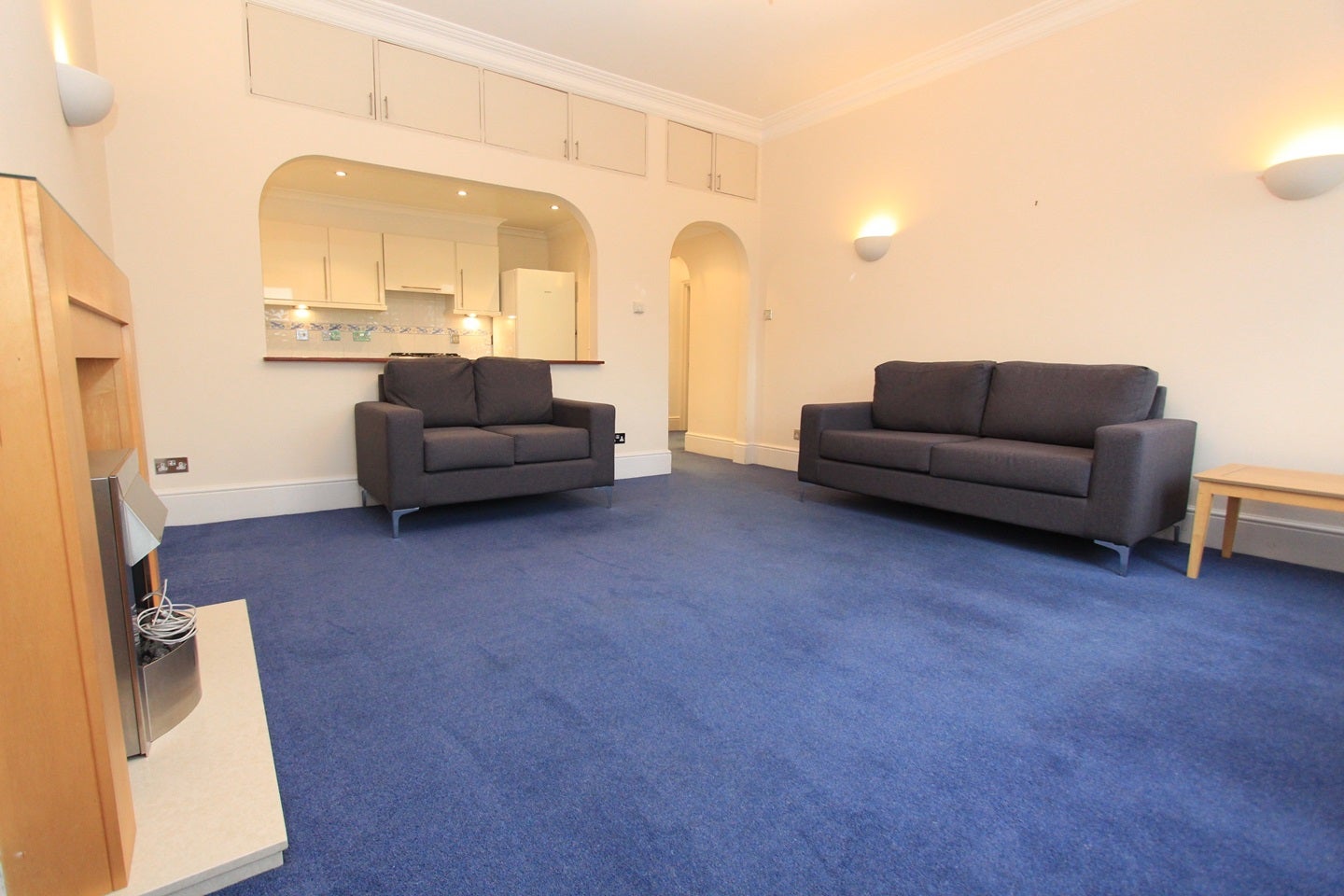 Flat Belsize Park Gardens in Greater London