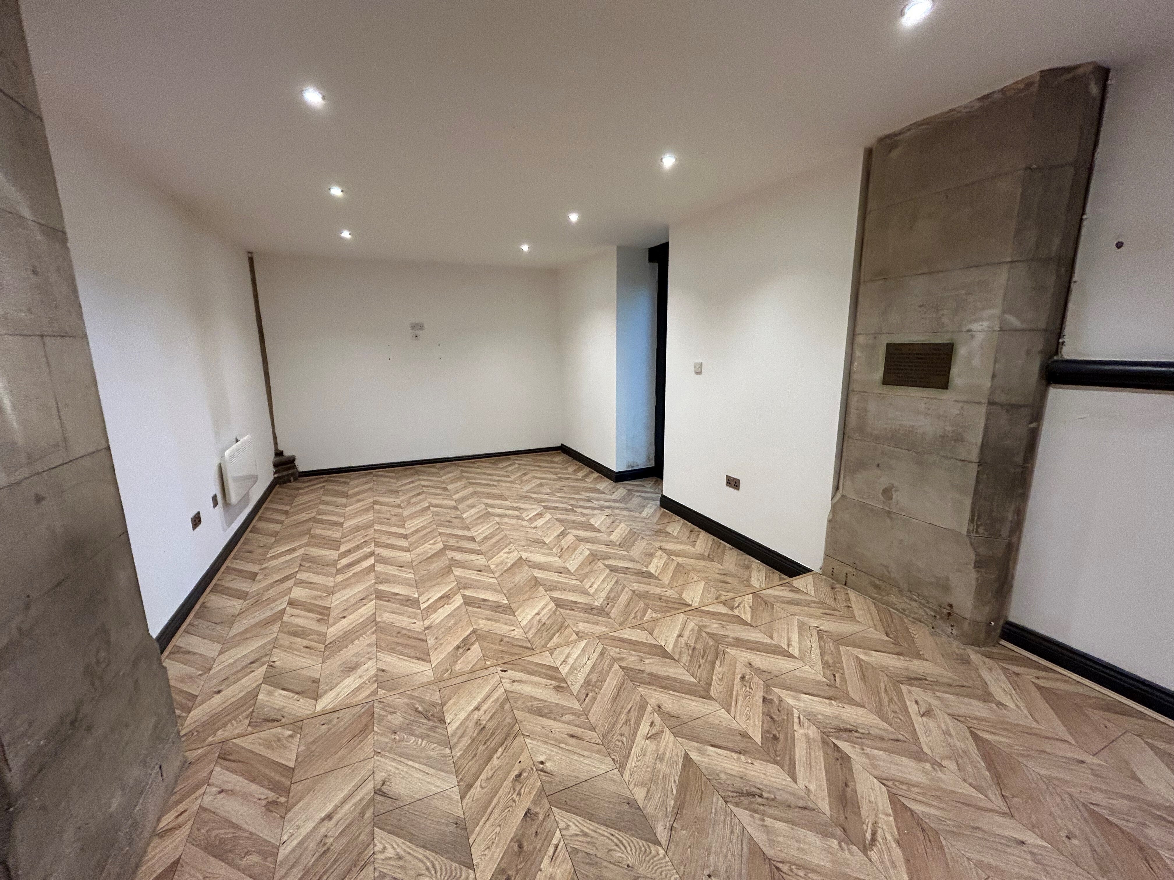 Flat Manor Grove in Kirkby