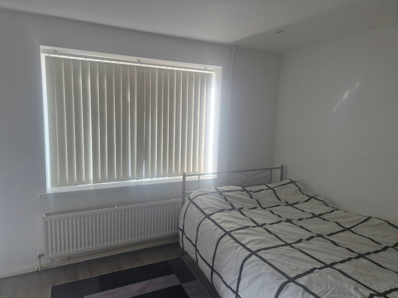 Room Beckett Lane in Crawley