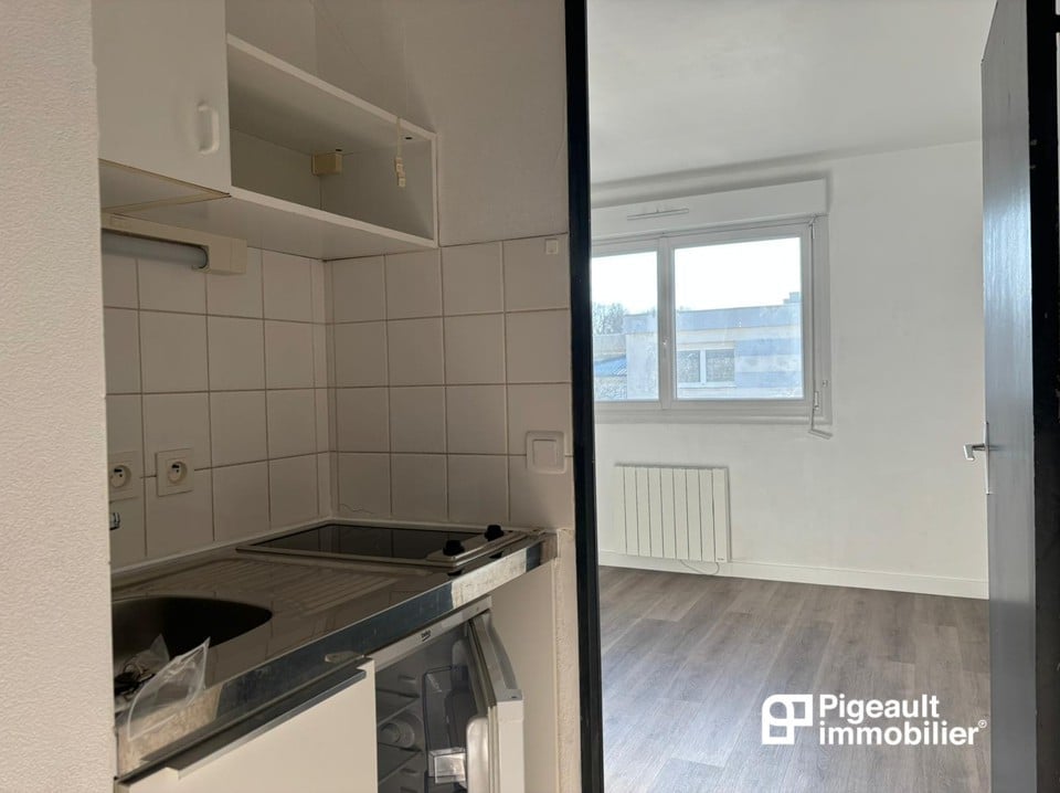 Appartement Square Pedro Flores-Cano à Rennes