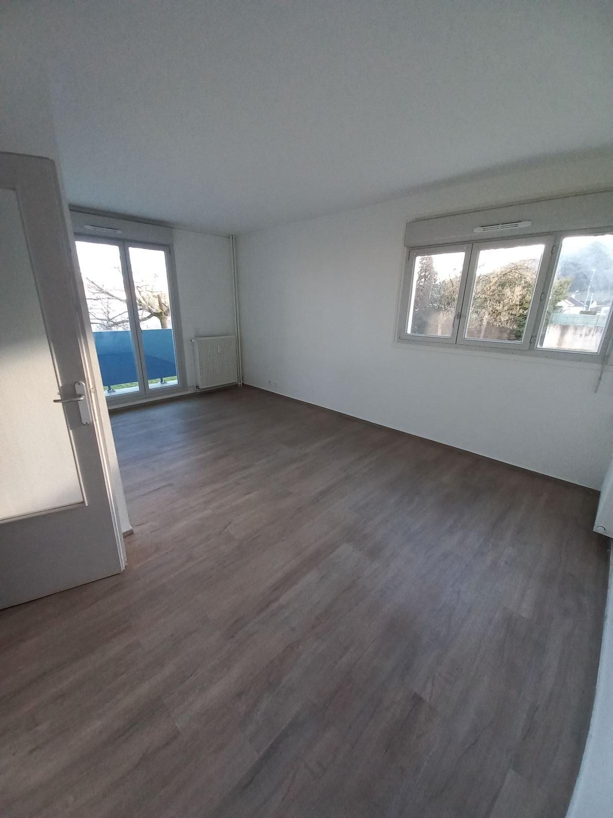 Flat Rue Henri Dunant in Nuits-Saint-Georges