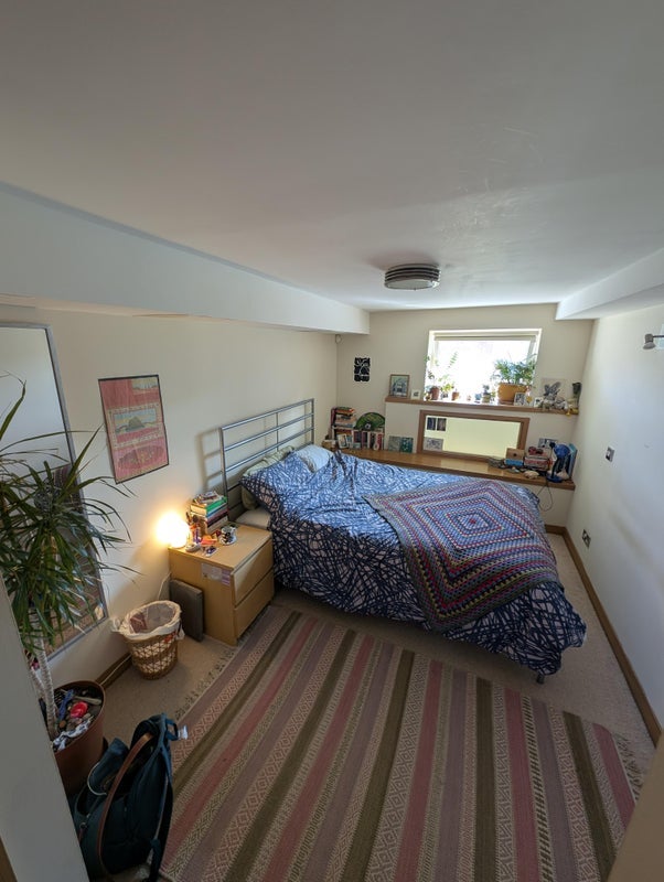 Room Lochend Road in City of Edinburgh