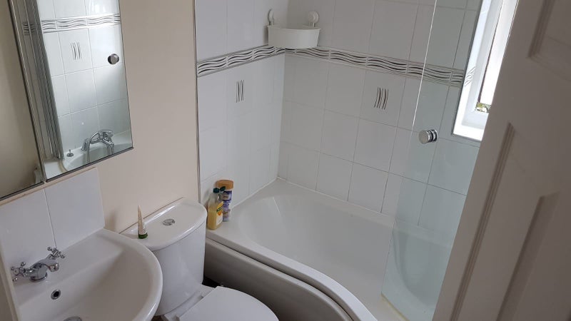 Room Alexandra Road in Tameside