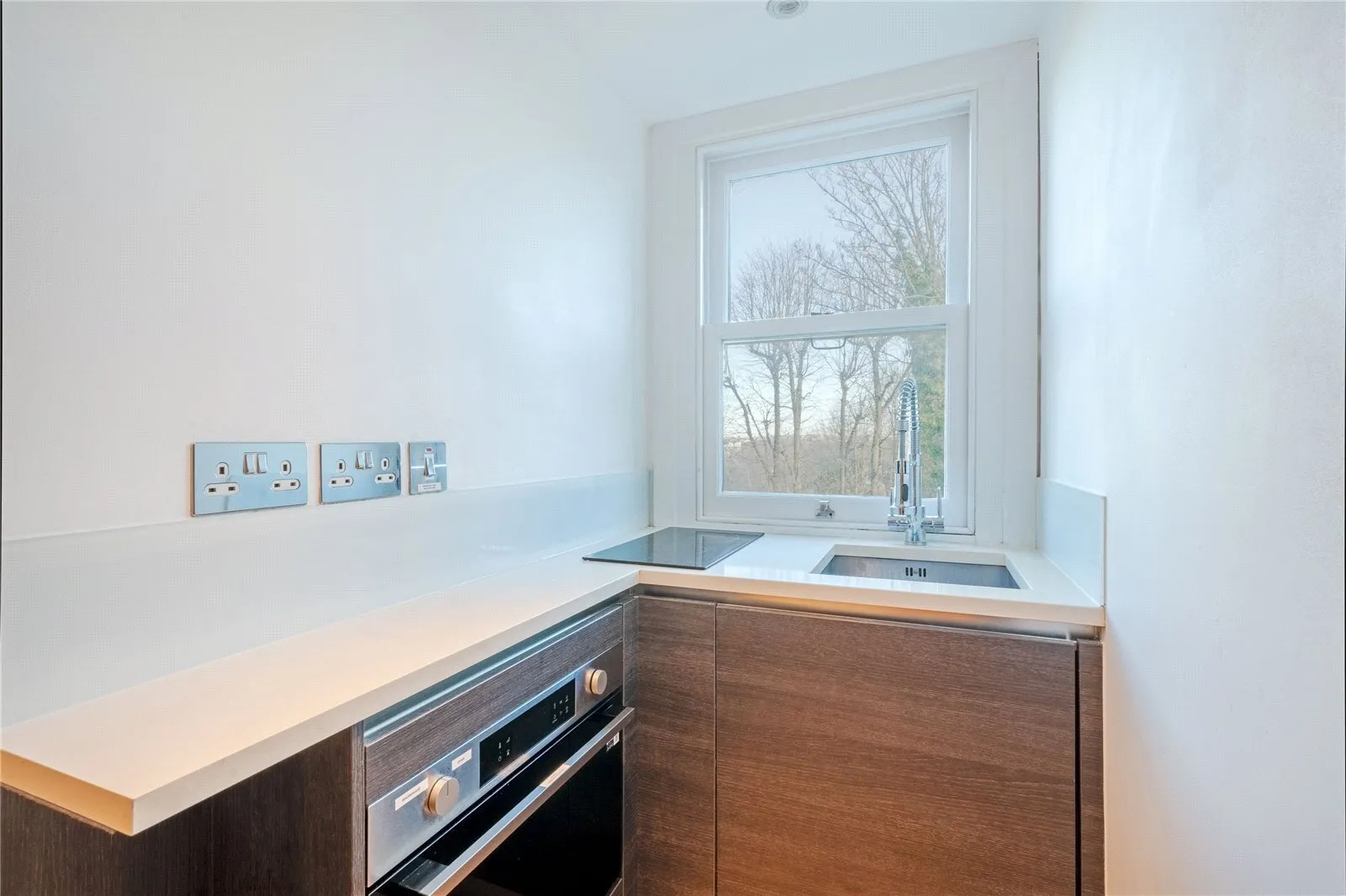 Flat Fitzjohn's Avenue in Greater London