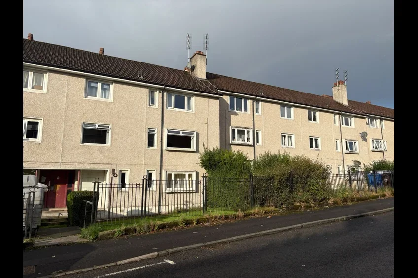 Flat Morven Avenue in Paisley