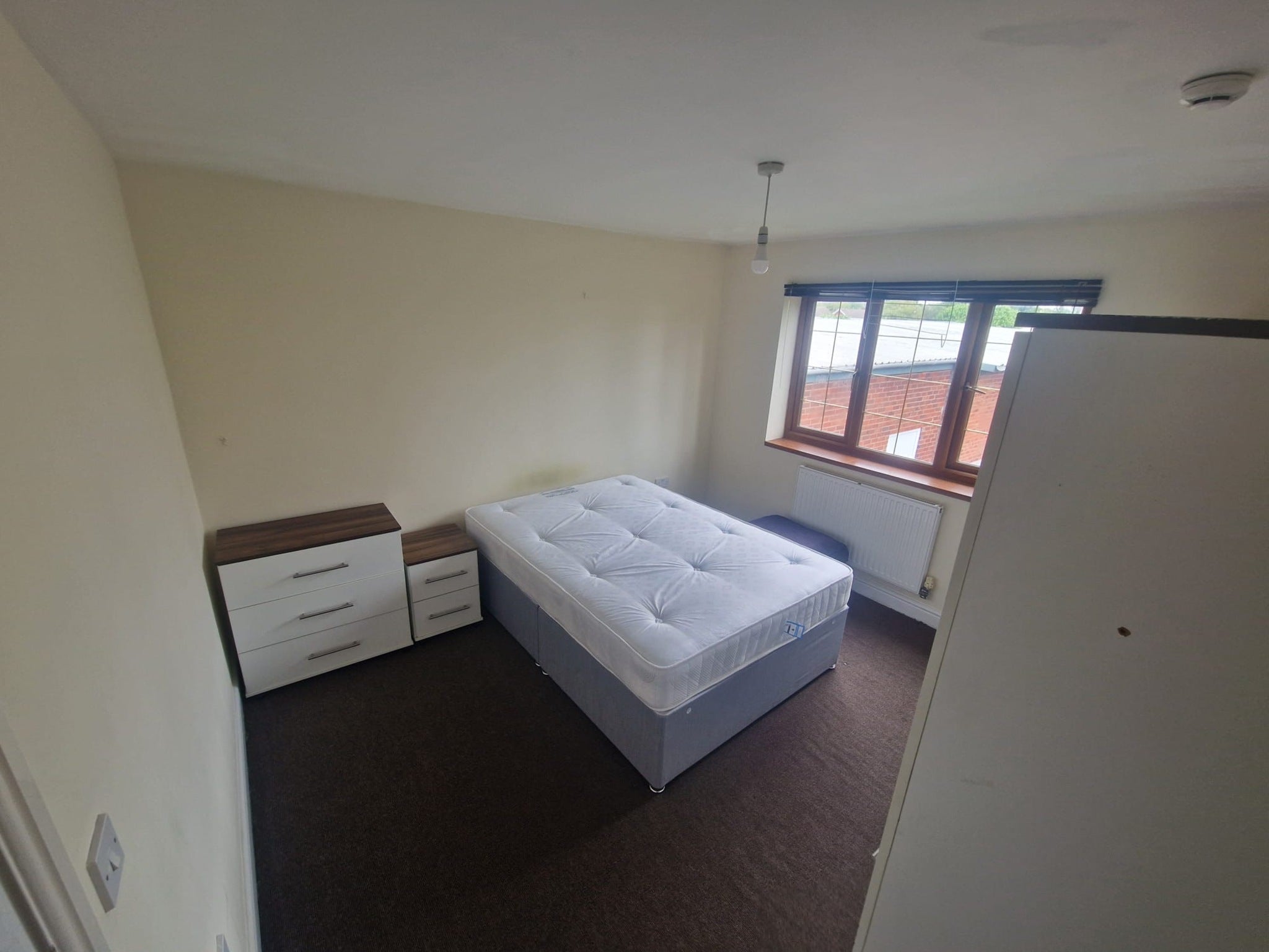 Room Bloxwich Road North in Willenhall