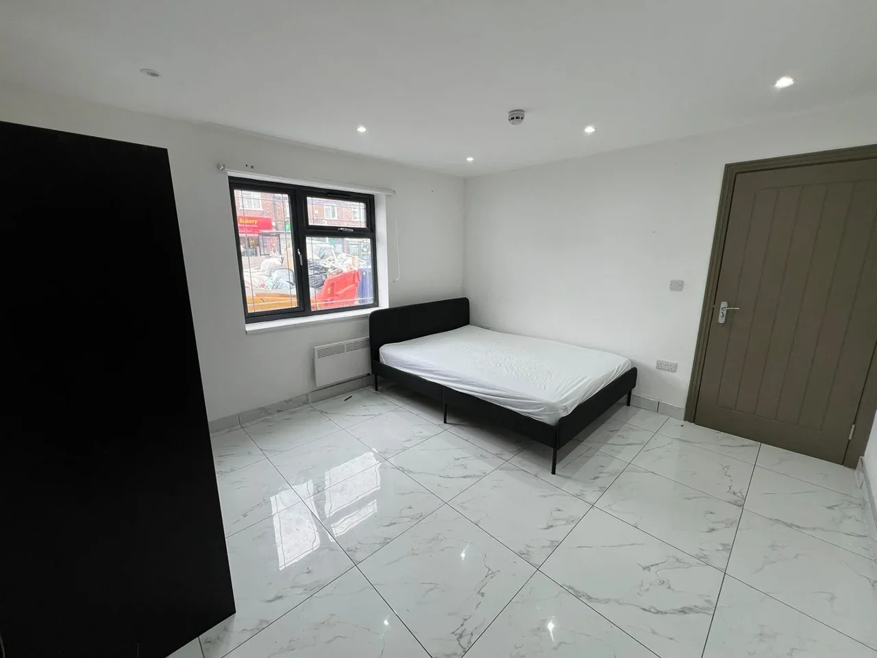 Room Norwood Road in Greater London