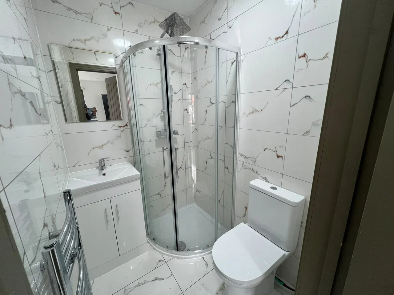 Room Norwood Road in Greater London