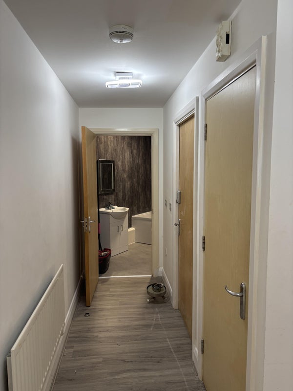 Flat Bradshaw Close in Birmingham