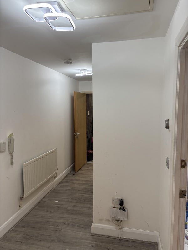 Flat Bradshaw Close in Birmingham