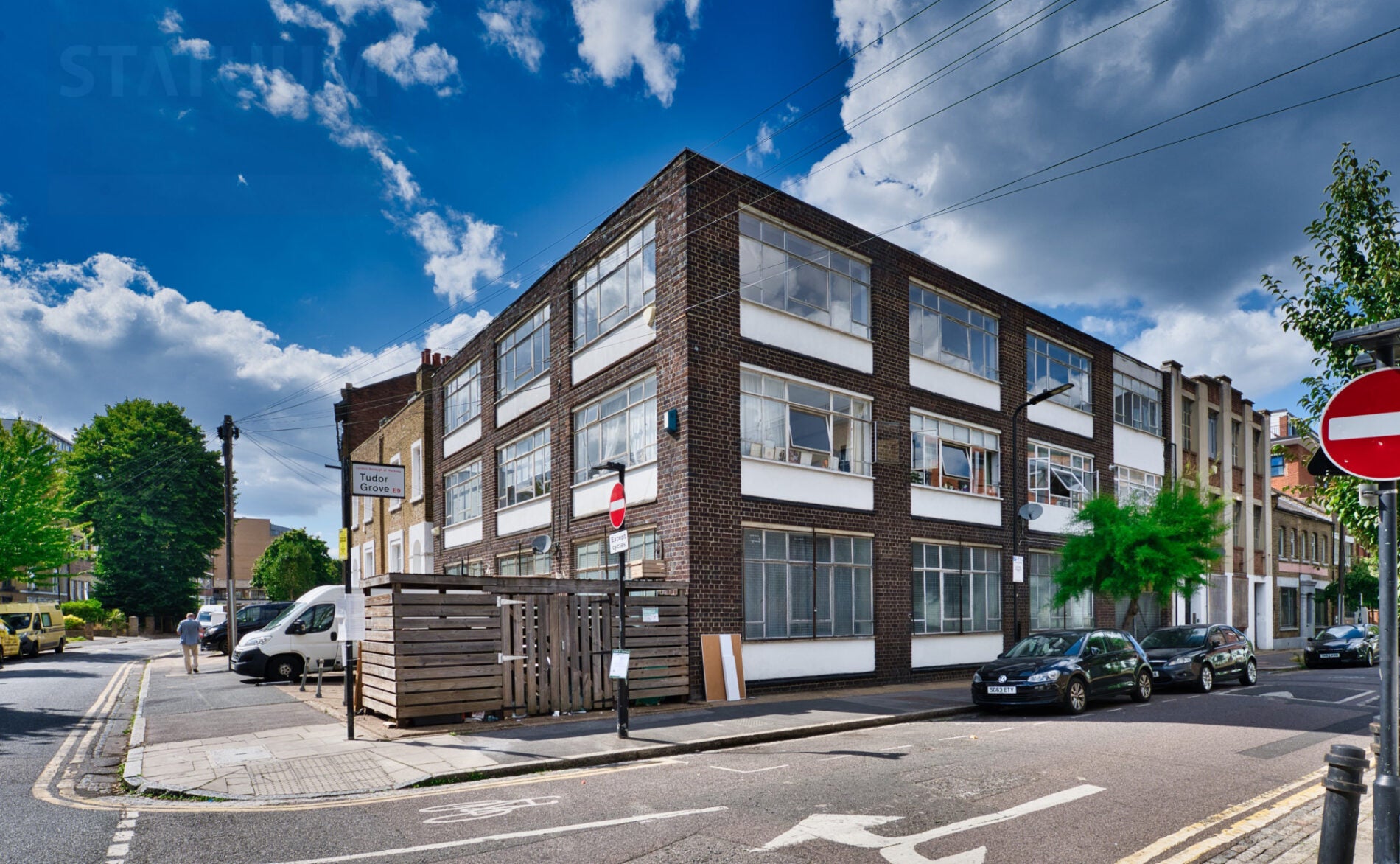 Flat Tudor Grove in Greater London