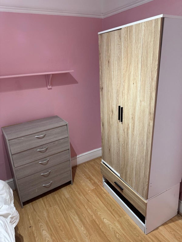 Room Kingfisher Avenue in Greater London