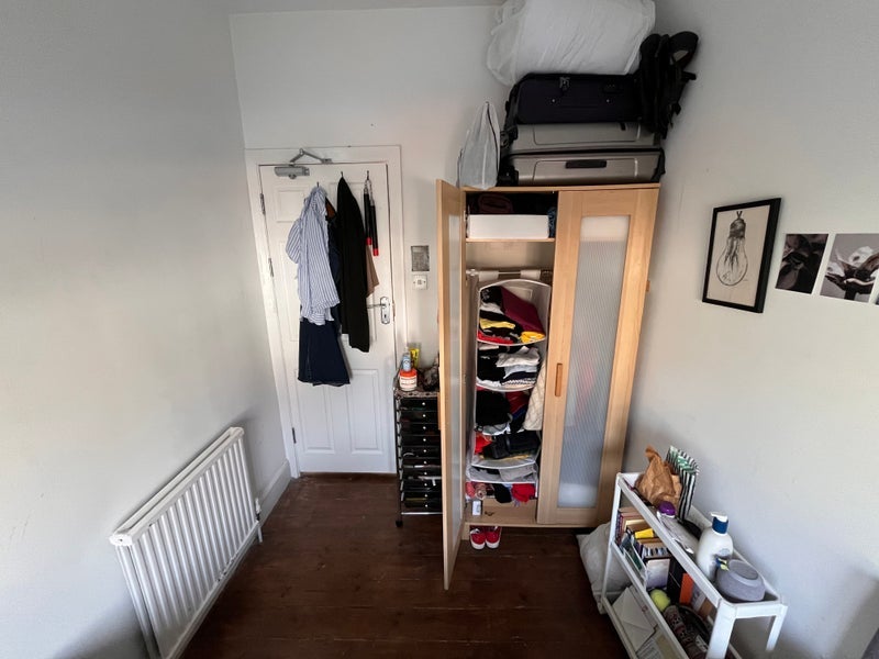 Room Salehurst Road in Greater London