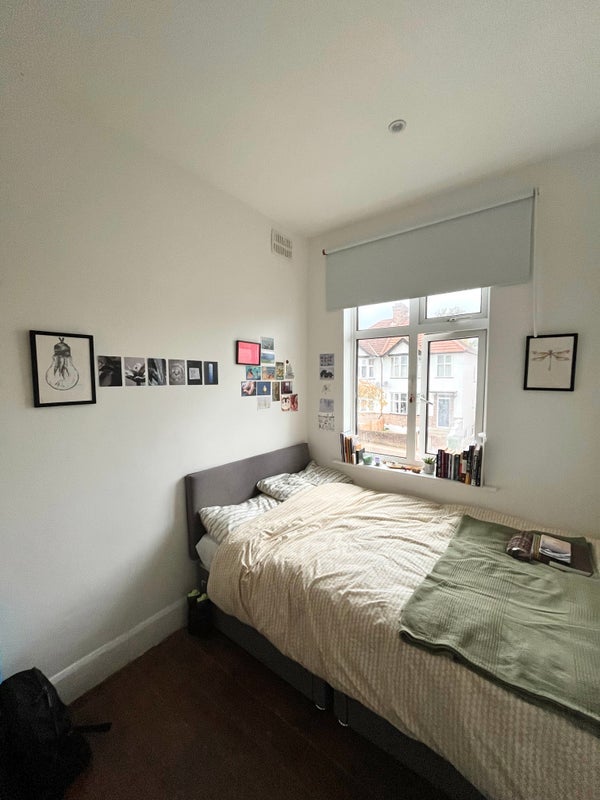 Room Salehurst Road in Greater London