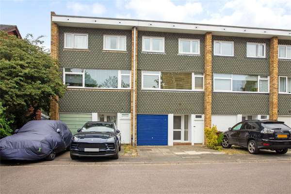 House Haddon Court in St Albans