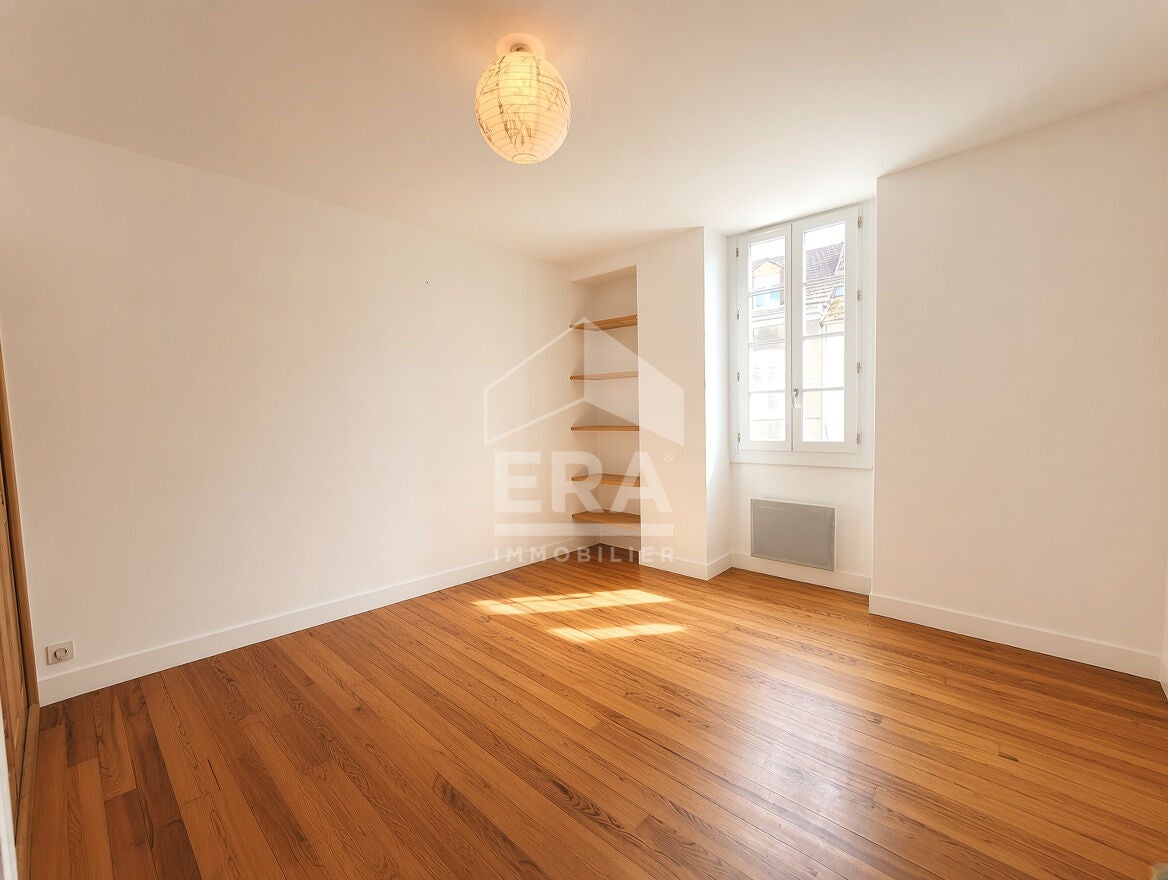 Flat Boulevard de la Paix in Pau