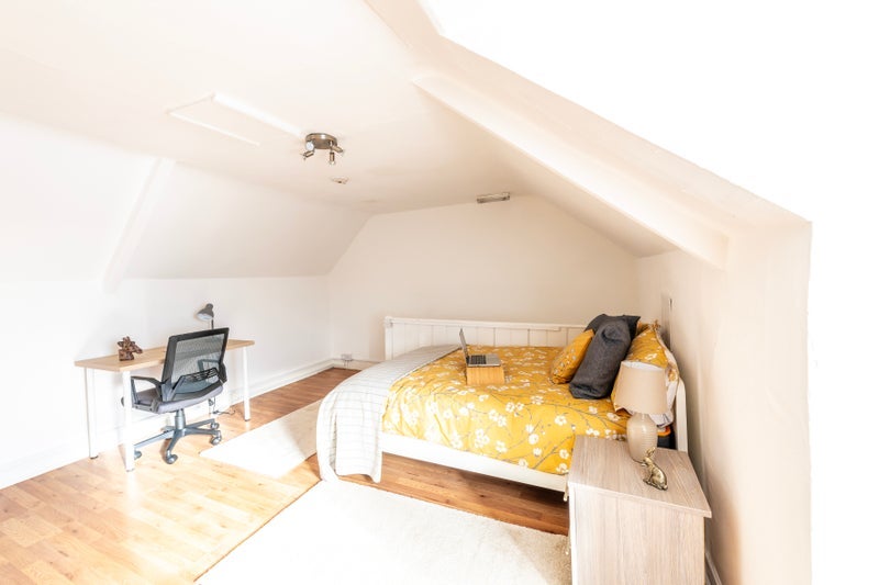 Room Farr Street in Bristol