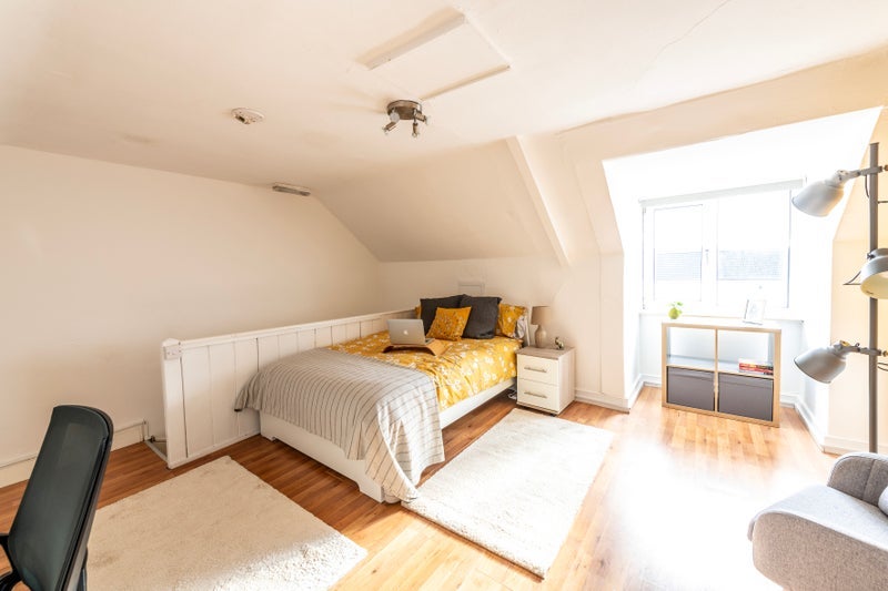 Room Farr Street in Bristol
